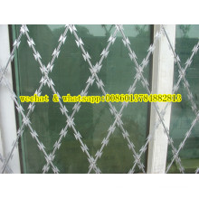 Glavanized Razor Barbed Wire Mesh Fence